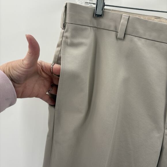 NWT Brooks Brothers Clark Light Weight Advantage Chino Wrinkle Free Pant 40 x 32 - Picture 3 of 16